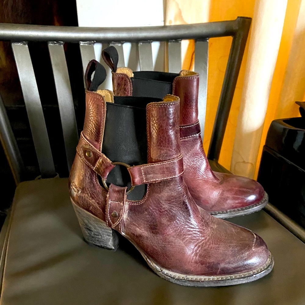 Size 8 BEDSTU ankle boots.